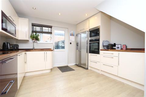 8 Brookside, Hodge Lea, Milton Keynes, MK12 6JW