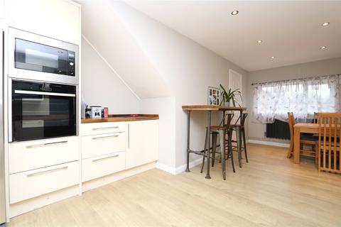 8 Brookside, Hodge Lea, Milton Keynes, MK12 6JW