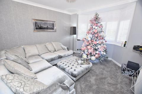 2 Briscoe Drive, Wirral, CH46 0TW