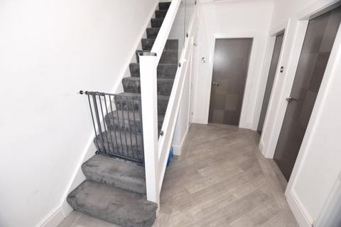 2 Briscoe Drive, Wirral, CH46 0TW
