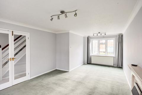 3 bedroom terraced house to rent, Cloford Close, Trowbridge