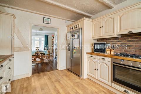 50 Addison Avenue, London, N14 4AE