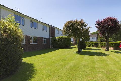 43 Warwick Gardens, Thames Ditton, KT7 0RB