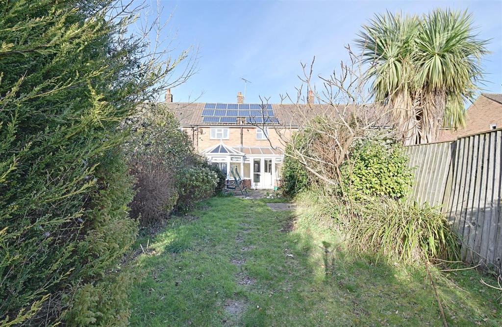 Shrubcote, Tenterden 3 bed terraced house £275,000
