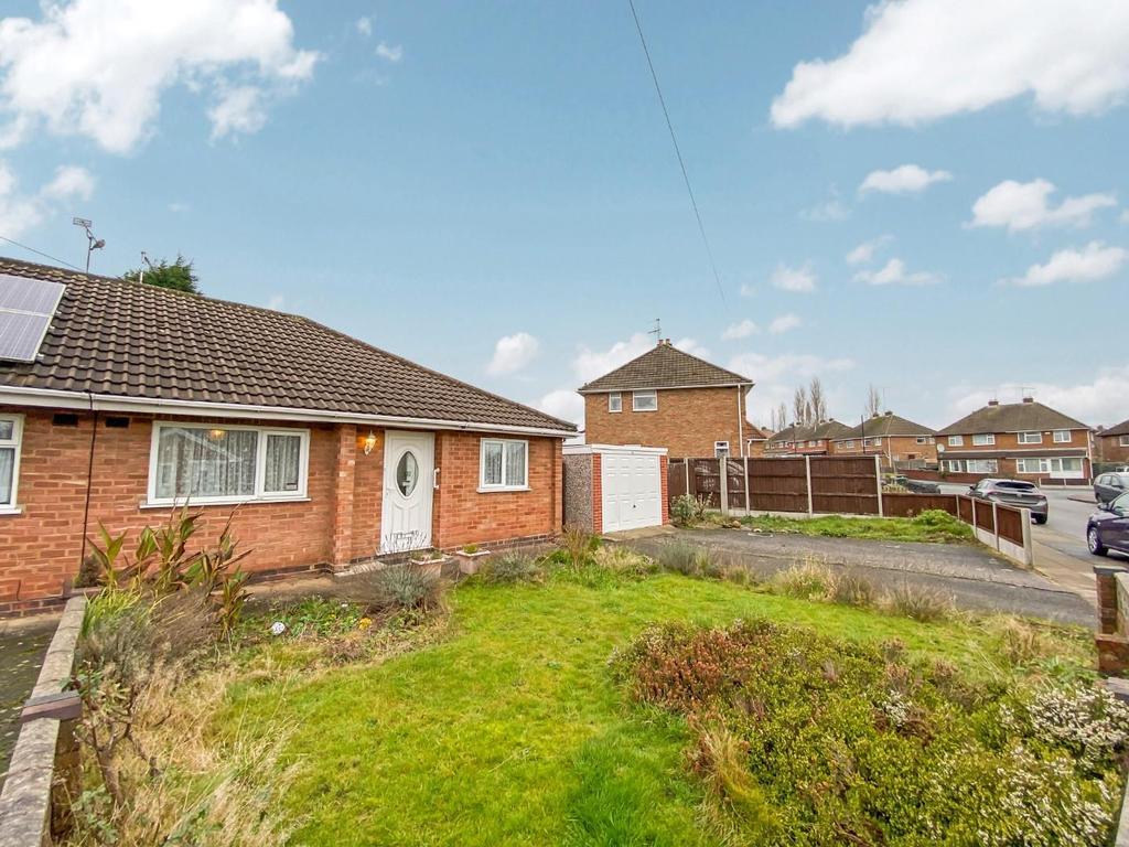 Berkswell Road, Coventry, CV6 7DL 2 bed semidetached bungalow £180,000