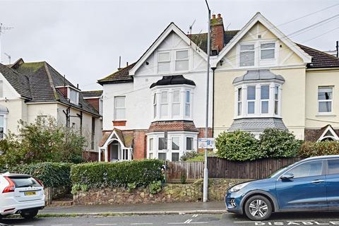 57a Manor Road, Bexhill-on-sea, TN40 1SN