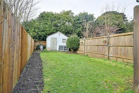 57a Manor Road, Bexhill-on-sea, TN40 1SN