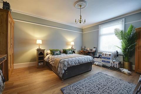 57a Manor Road, Bexhill-on-sea, TN40 1SN
