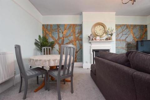 57a Manor Road, Bexhill-on-sea, TN40 1SN