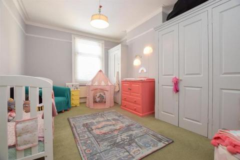 57a Manor Road, Bexhill-on-sea, TN40 1SN