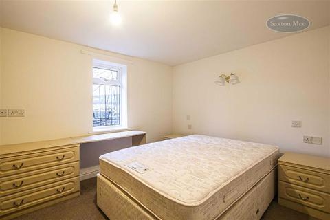 13 Coronation Road, Stocksbridge, Sheffield, S36 1AX