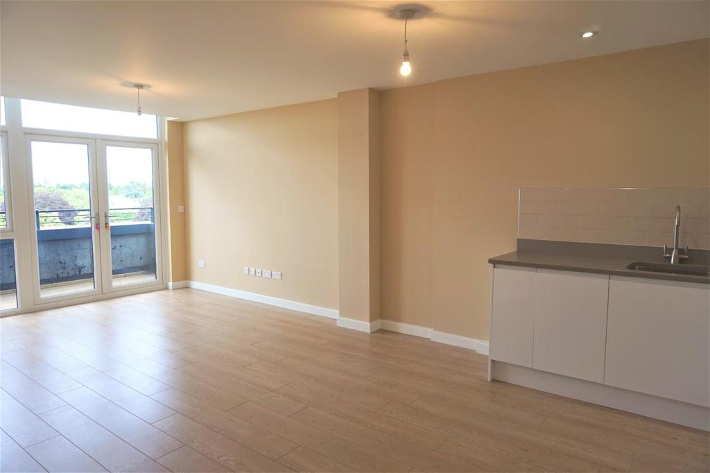 04 - Living Kitchen.JPG