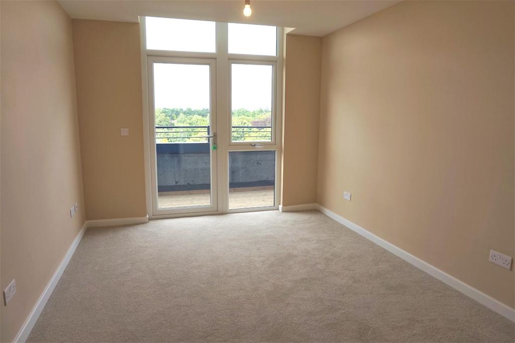 10 - Bed 1.JPG