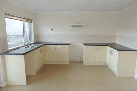 18 Kellow Road, St Dennis, St Austell, PL26 8AW