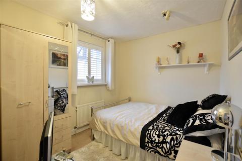 10 Caprice Close, Middleleaze, Swindon, SN5 5TB