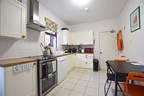 72 Henry Road, Gloucester, GL1 3DY