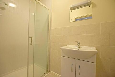 72 Henry Road, Gloucester, GL1 3DY