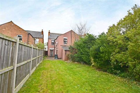 72 Henry Road, Gloucester, GL1 3DY
