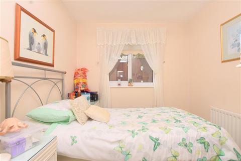 44 Fern Close, Eastbourne, BN23 8AQ