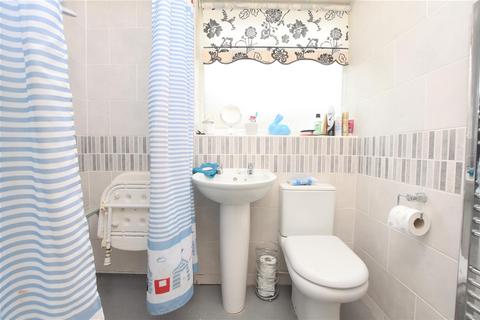 44 Fern Close, Eastbourne, BN23 8AQ