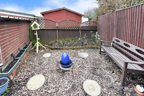 44 Fern Close, Eastbourne, BN23 8AQ