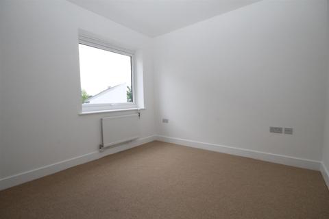 28 Baywillow Avenue, Carshalton, SM5 2AX