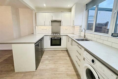2 bedroom semi-detached house to rent, Northumberland Crescent, Feltham, TW14