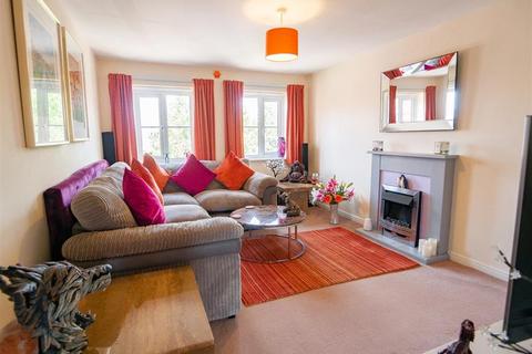 23 Hedgers Close, Ashton, Bristol, BS3 2SX