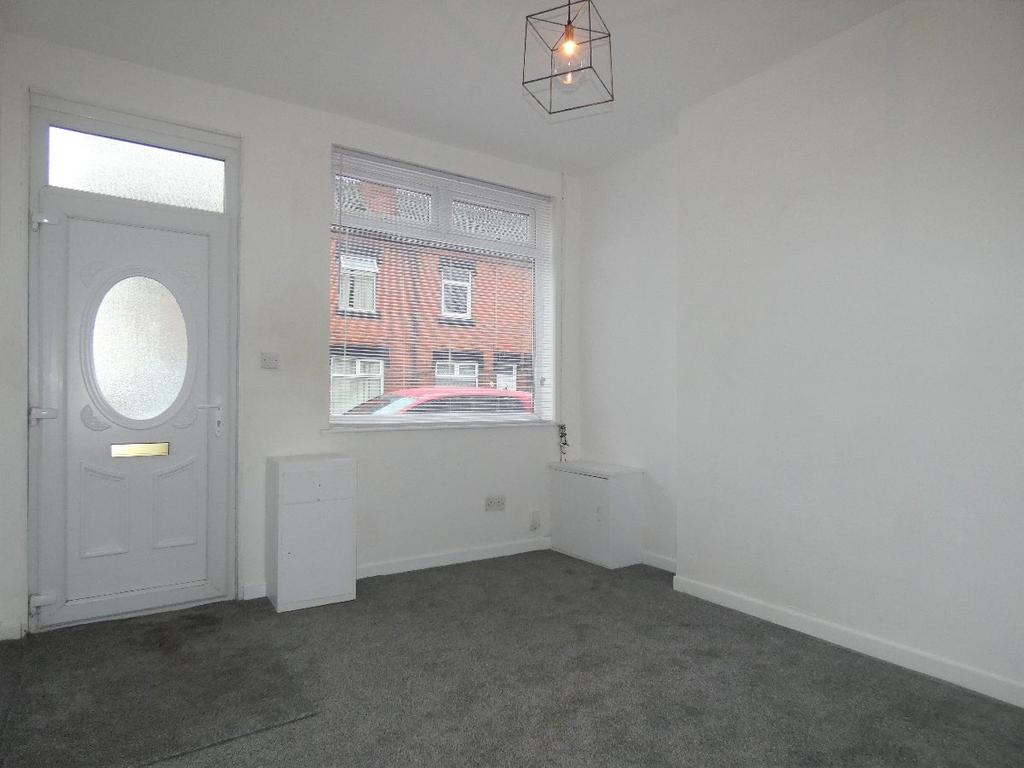 Carron Street, StokeonTrent 2 bed terraced house £475 pcm (£110 pw)