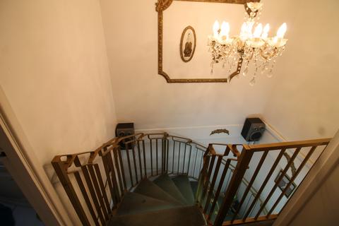 19 Kirkham Road, London, E6 5RY