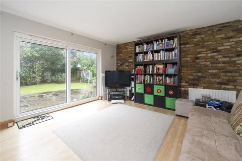 4 Corscombe Close, Kingston Upon Thames, KT2 7JS