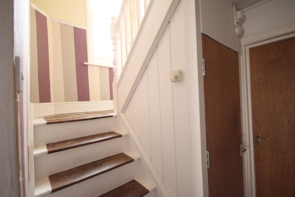 Morley Street, Kettering NN16 3 bed terraced house £190,000