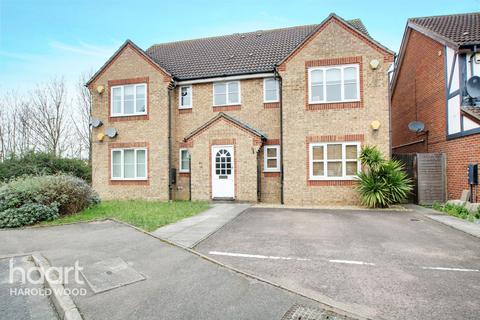 8 Messant Close, Harold Wood, Romford, RM3 0WP