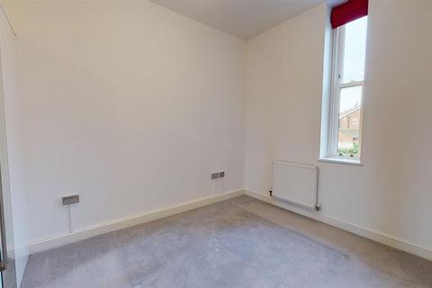 8 Mellor Close, Otley, LS21 2FB