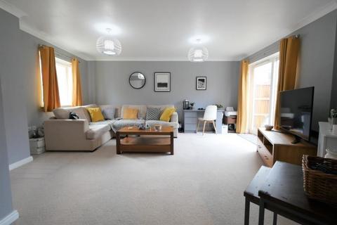 4 Thebe Close, Ipswich, IP1 5AR