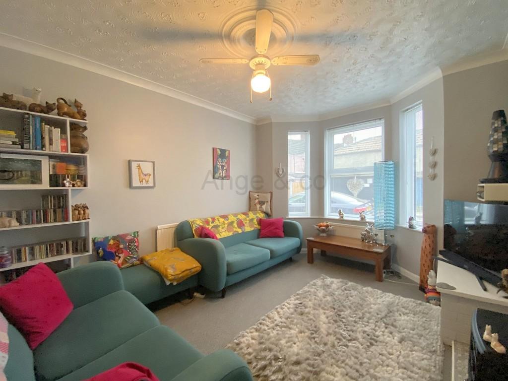 Beaconsfield Road, Lowestoft 3 bed terraced house £130,000
