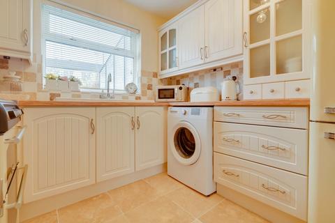 68 Cantley Manor Avenue, Doncaster, DN4 6TN
