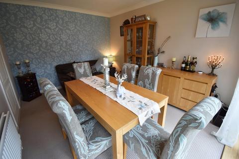 22 Manor Drive, Binbrook, Market Rasen, LN8 6BX