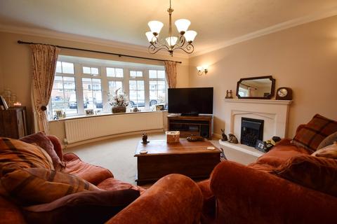 22 Manor Drive, Binbrook, Market Rasen, LN8 6BX