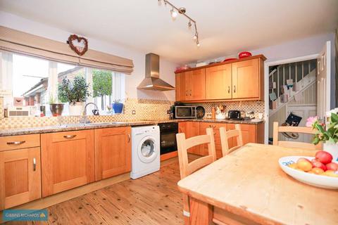 32 Millstream Gardens, Tonedale, Wellington, TA21 0AA