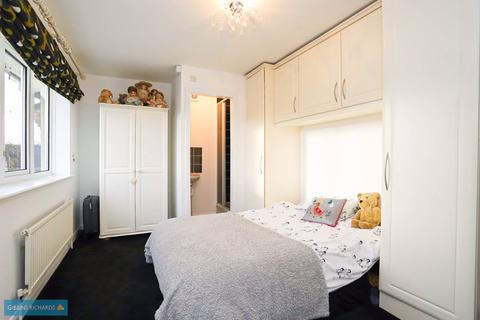 32 Millstream Gardens, Tonedale, Wellington, TA21 0AA