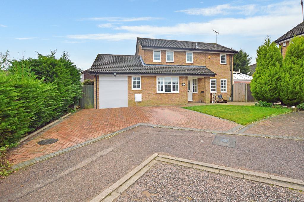 Evergreen Way, Barton Hills, Luton... 4 bed detached house £500,000