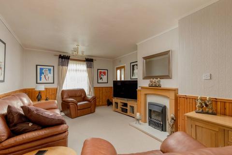 26 Kaimes View, Danderhall, Dalkeith, EH22 1QZ