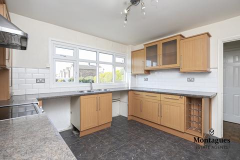 7 Emberson Way, North Weald, Epping, CM16 6DL