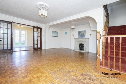 7 Emberson Way, North Weald, Epping, CM16 6DL