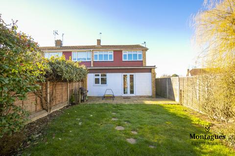 7 Emberson Way, North Weald, Epping, CM16 6DL
