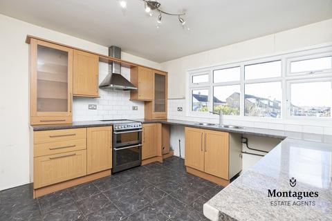 7 Emberson Way, North Weald, Epping, CM16 6DL