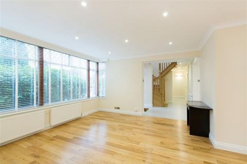 6 bedroom terraced house to rent, Vale Rise, Golders Green, NW11