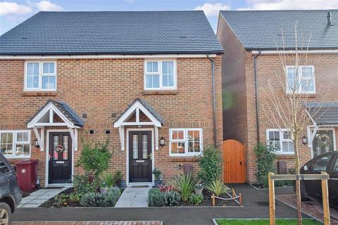 24 Brook Close, Nutbourne, Chichester, PO18 8FY
