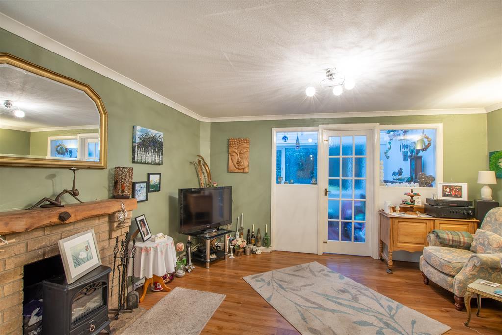 Martin Lane, Bawtry, Doncaster, DN10 6NL 2 bed terraced house £165,000